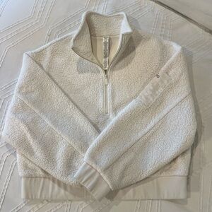 Women’s ALO YOGA Micro Sherpa Solstice Sweatshirt - Ivory - Medium